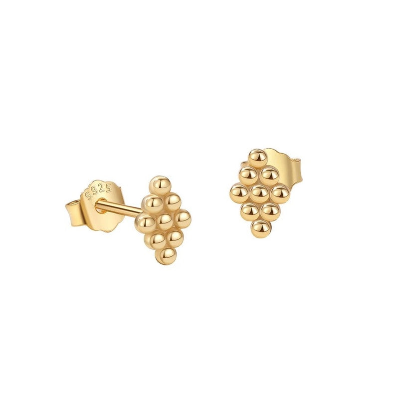 Kiki ørestikker fra MerlePerle i 18 karat forgyldt sterlingsølv med små kugler i harlekinmønster (6,5 mm).